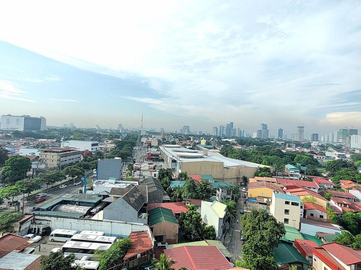 Apartment Elegant 2br Flat In Qc With Netflix And Parking!! Manila
