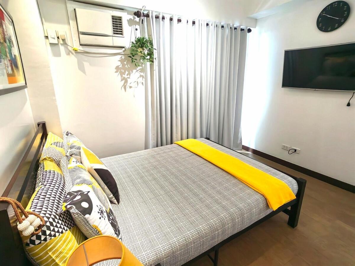 Elegant 2br Flat In Qc With Netflix And Parking!! Apartment Manila