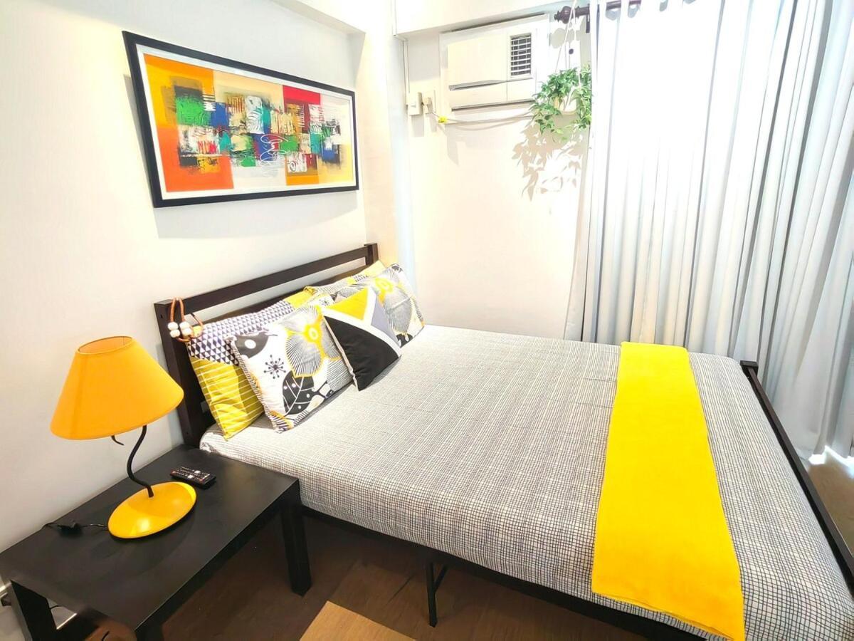 Elegant 2br Flat In Qc With Netflix And Parking!!