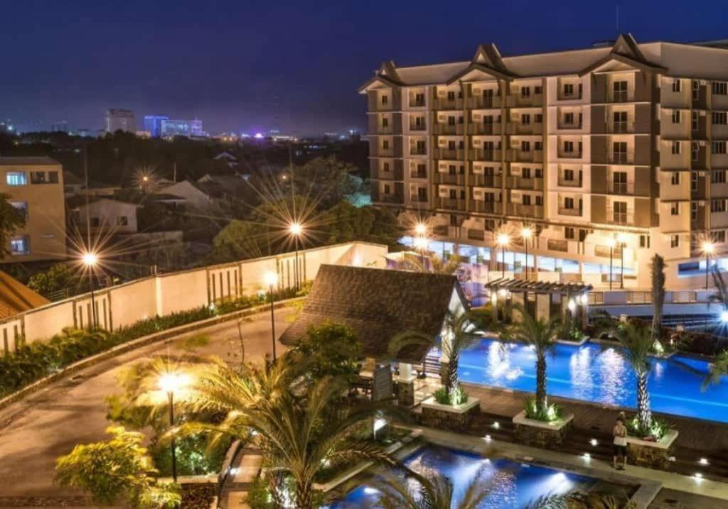 Apartment Elegant 2br Flat In Qc With Netflix And Parking!!