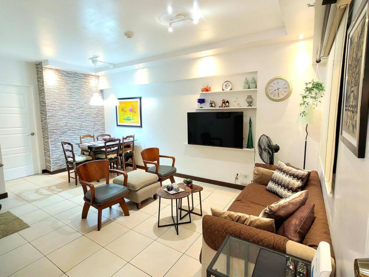 Apartment Elegant 2br Flat In Qc With Netflix And Parking!! *
