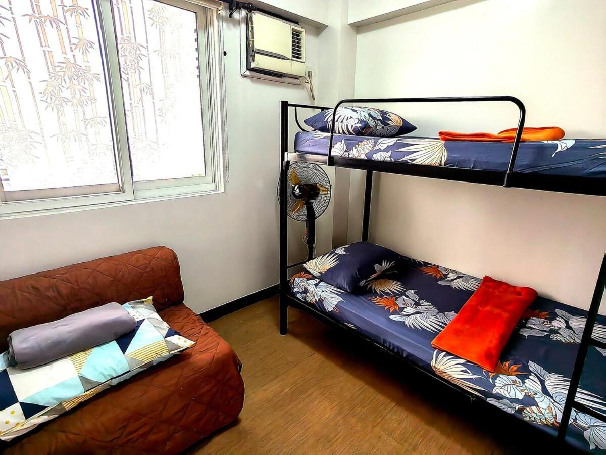 Elegant 2br Flat In Qc With Netflix And Parking!! Apartment Manila