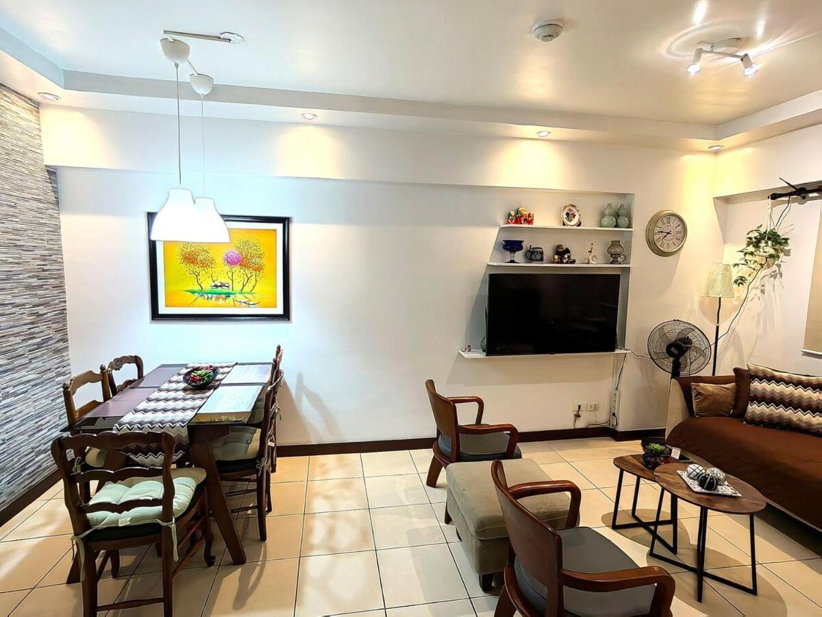 Apartment Elegant 2br Flat In Qc With Netflix And Parking!! *