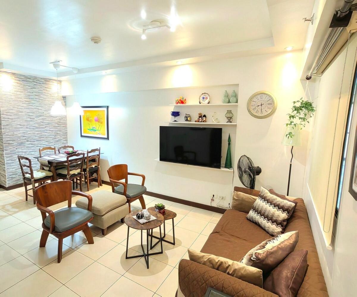 Elegant 2br Flat In Qc With Netflix And Parking!! Apartment *