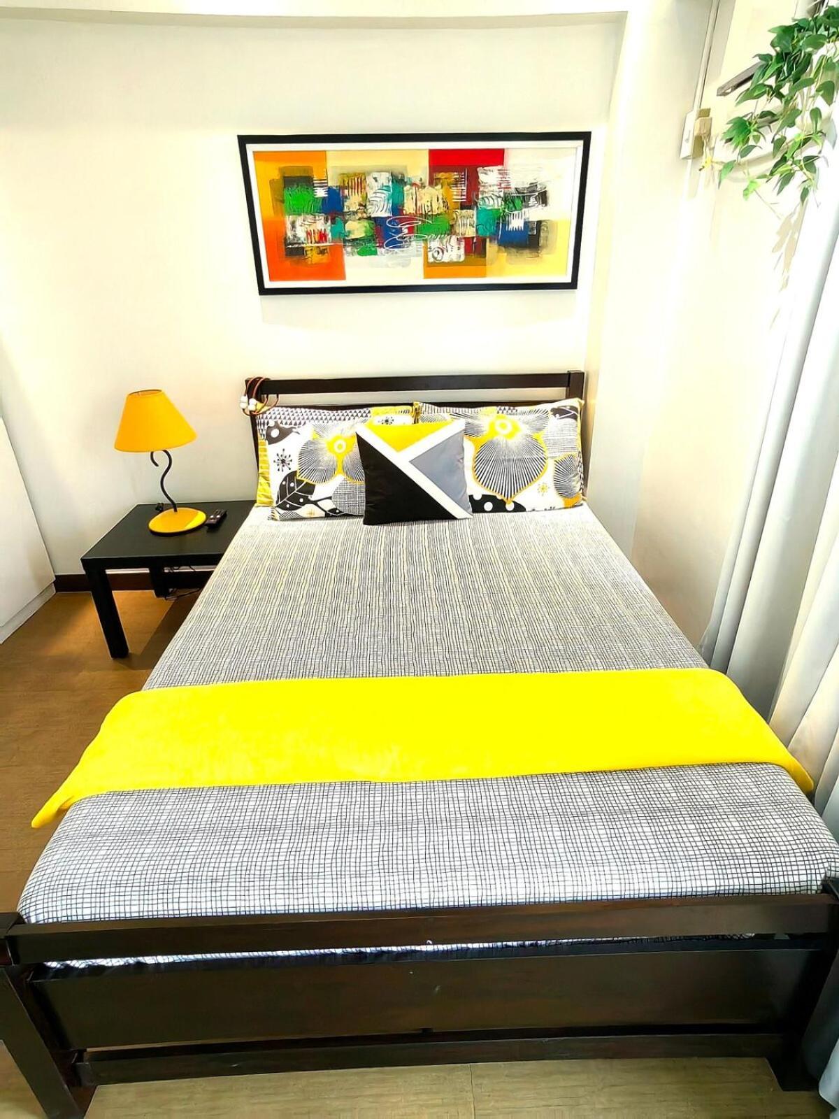 Apartment Elegant 2br Flat In Qc With Netflix And Parking!! *